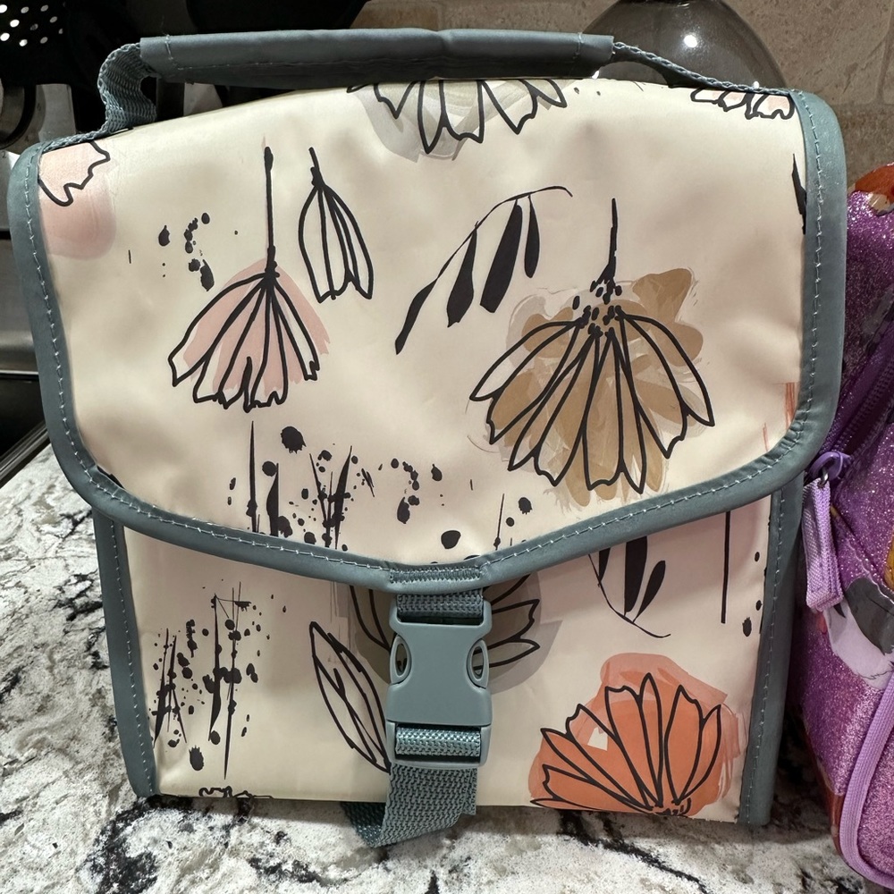 Thirty-One fold over lunch box